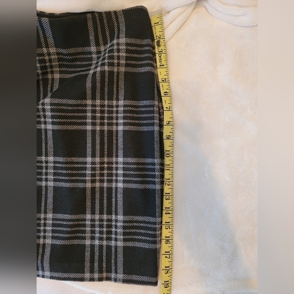 LOFT gray and black plaid skirt - Picture 5 of 6
